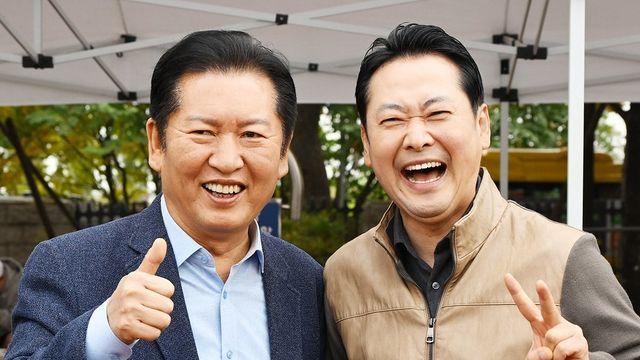 이젠 싸우지 말자?…오랜만에 환하게 웃는 정청래·장동혁 사진 화제