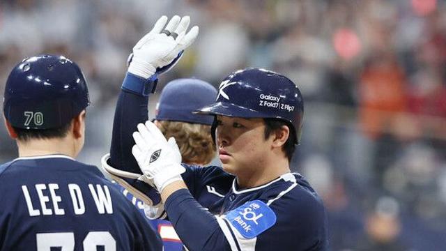 '체코전 3안타 3타점' 문현빈 