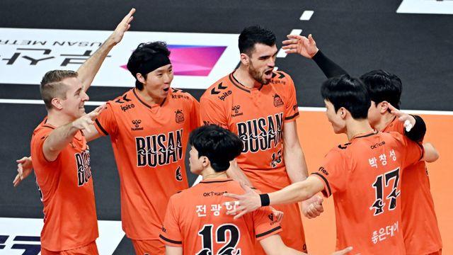 [SD 리뷰 in 부산] OK저축은행, 연고지 이전 후 첫 홈경기서 대한항공에 1-3패…화력에 발목 잡혔다