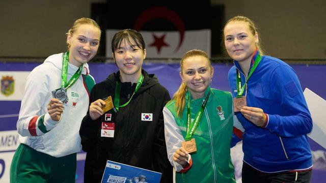 펜싱 사브르 전하영, 시즌 첫 월드컵 개인전 우승…오상욱 3위