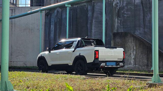 [시승기] 무쏘EV, 20년만에 복귀한 실용적인 전기 픽업 트럭