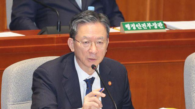 정성호 법무장관, 10일 도어스테핑…‘대장동 항소 포기’ 입장 밝힌다