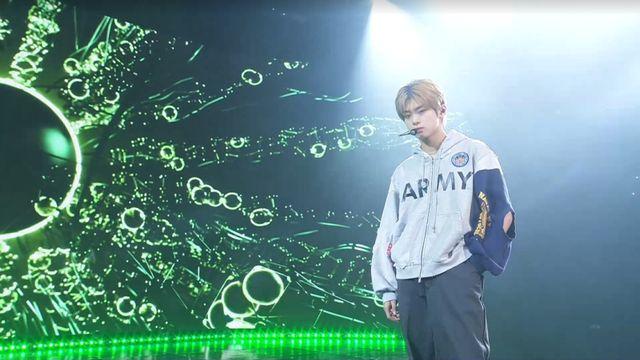 82메이저, 신곡 ‘트로피’ 무대 눈길... 테크 하우스+힙한 비주얼