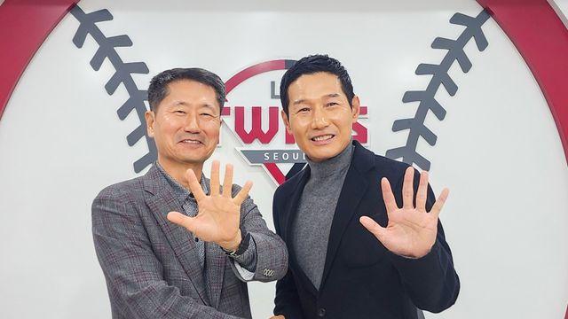 LG 염경엽 감독, 사령탑 최초 총액 30억원 시대 열었다...3년 재계약