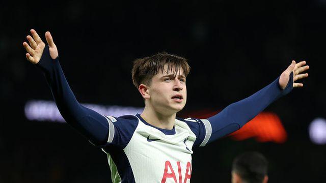 ‘언젠간 손흥민처럼!’ 레인저스 임대 간 18세 유망주, 향후 양민혁과 토트넘 공격진 담당할까