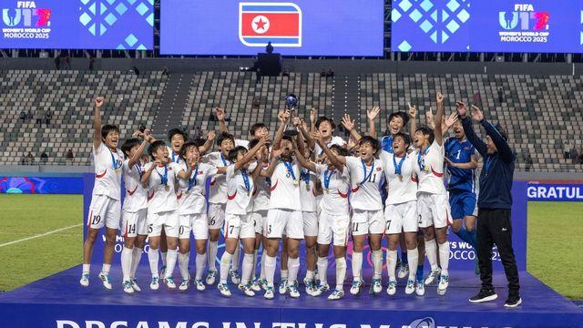 북한 여자축구, U-17 월드컵 결승서 네덜란드 3-0 꺾고 우승