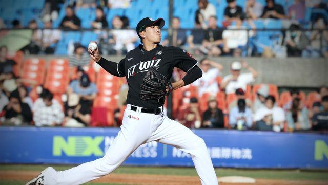KT, 대만 라쿠텐에 3-6 역전패 