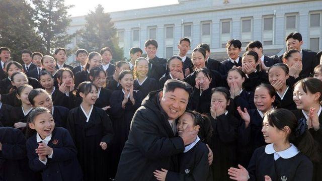 김정은 축구사랑 