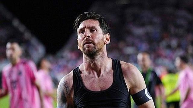 '손흥민 한국 갔다며? 당장 나와!' 메시 2골 1AS 폭발했다…인터 마이애미 4-0 대승→사상 첫 PO 시리즈 승리+'손메시 대첩' 터질까