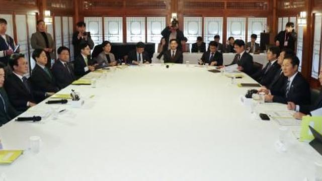 [종합] 당·정·대, 온실가스 감축 목표 53~61% 합의…배당소득 분리과세 최고세율 인하 시사