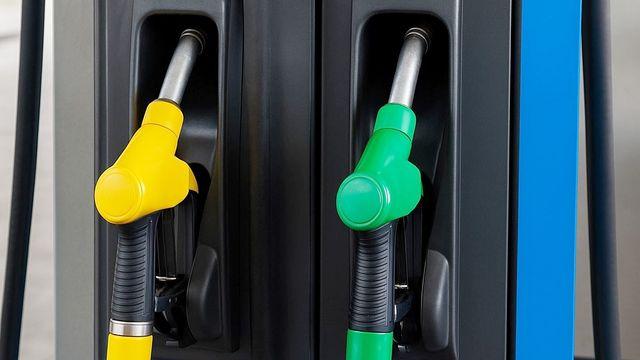 셀프주유소 노란색, 초록색 차이…이 뜻 모르면 진짜 큰일 납니다