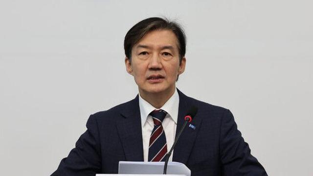 조국, 당대표 선거 잰걸음…'출마 영상 공개·민생 현장 방문'(종합)