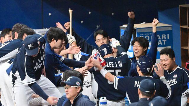'잠실 빅보이 투런 폭발' 한국, 체코 11-1 대파…방망이 불붙이고 日 만나러 간다 [고척:스코어]