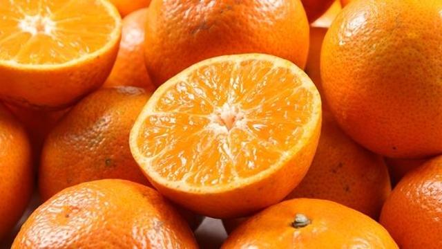 마트에서 귤 살 때 '이 기준'으로 고르면 돈 아까울 일 없습니다