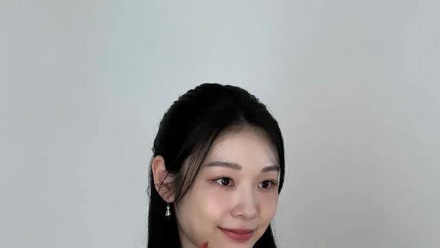 김연아, ♥고우림도 반한 여신 미모… 여전한 ‘여왕의 품격’