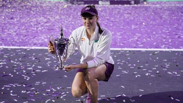 리바키나, 사발렌카 꺾고 '왕중왕전' WTA 파이널스 우승