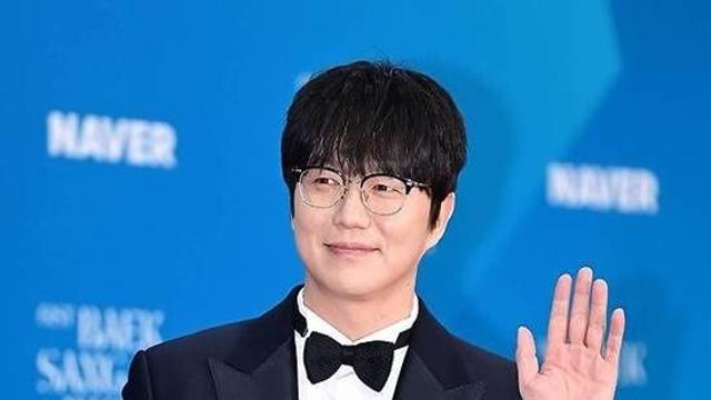 성시경에 '금전 피해' 입힌 전 매니저, 결국 고발 당했다