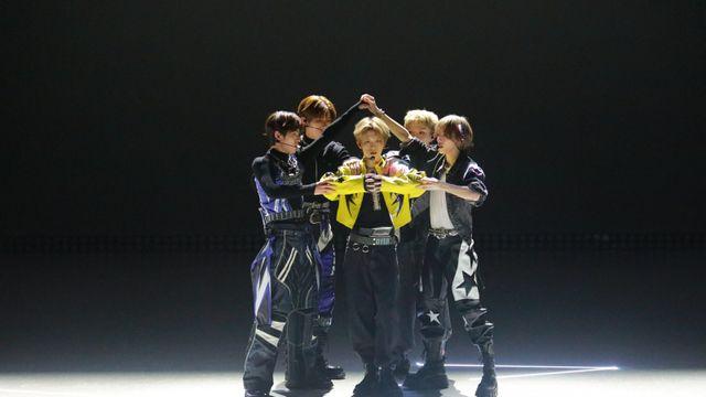 글로벌 보이그룹 ‘엠빅’(AM8IC) 출사표, 다크 판타지 계보 이을 것