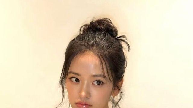 안유진, 하투하 등이 사랑하는 아가일 스웨터 코디 5