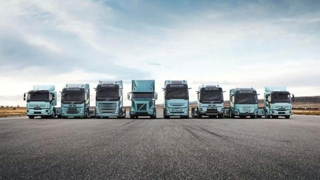 수입 상용차 시장, 감소세 속 ‘볼보 독주’…10월 222대 신규 등록