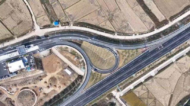 포항~영덕 고속도로 뚫렸다...동해안 물류·관광 활성화 기대