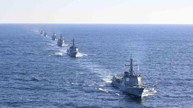 [르포] 동해에 뜬 삼중 '신의 방패'…기동함대사 첫 함대급 기동훈련