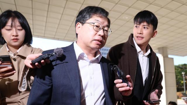 '대장동 항소 포기' 대검 연구관들, 총장대행 사퇴 건의…검사장들 집단 성명 