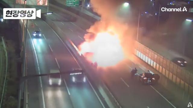 만취 중국인 서해안고속도로 역주행…충돌로 6명 부상