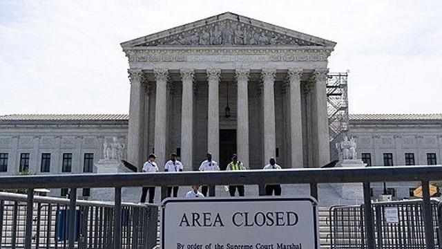 美연방대법원, '동성결혼 합법화 폐기' 요청 기각