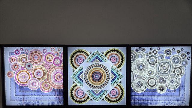 영화 필름을 자르고 붙여 색유리처럼 사용하는 김범수 개인전