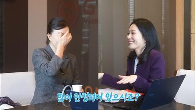 혼자 사는 게 너무 좋아서 가끔 자다가도 웃는다는 최화정