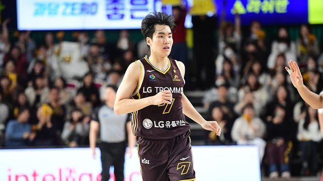 국대 가드 공백 메운 14순위 신인… LG 최형찬이 인생 경기 남긴 비결은