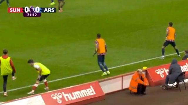 이길 수 있다면 영혼도 팔고, 광고판도 옮긴다…‘죽어도’ 선덜랜드, 어떻게 아스널을 괴롭혔나?