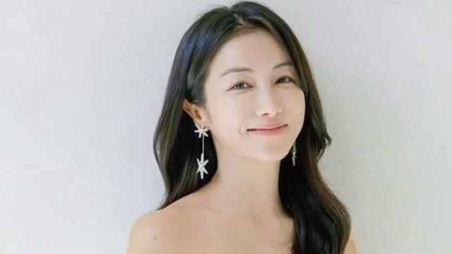 김옥빈, 결혼 앞두고 웨딩드레스 자태…우아美 발산