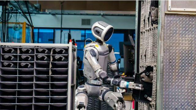 글로벌 車업계 '휴머노이드 로봇'에 사활 건 이유는?