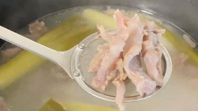 속이 허할 때 딱 좋은 따뜻한 보양식, 겨울철 몸을 살리는 '국 요리'