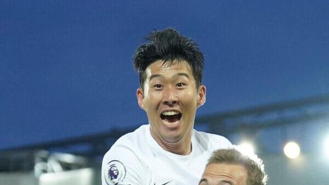 'EPL 최고 듀오 손케가 그립다' 토트넘 프랭크 감독 절레절레 