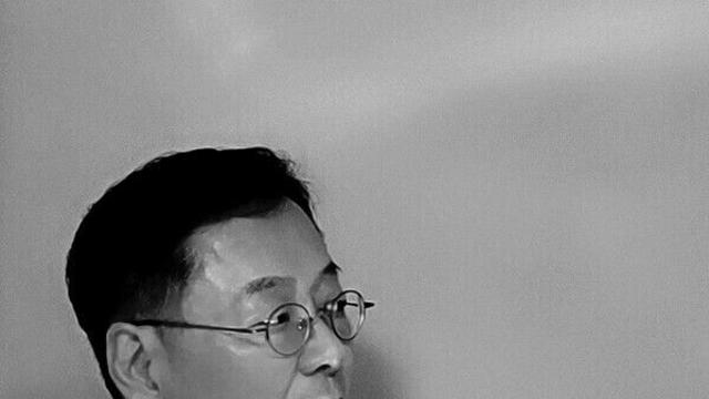 [손진기의 시사칼럼 35] 흰색만 형제?