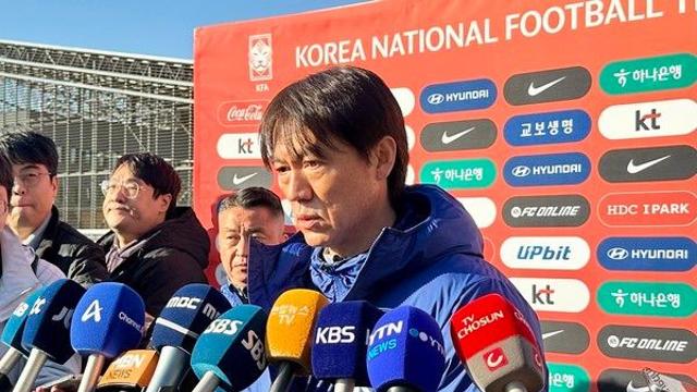 ‘천안 NFC 첫 입소’ 홍명보 감독, “韓 축구 미래 있는 곳, 첫 훈련부터 잘 나아갈 것” [11월 A매치 소집]