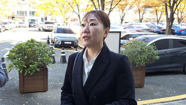 '명태균 의혹' 폭로 강혜경 증인 출석…명씨와 재판 첫 대면