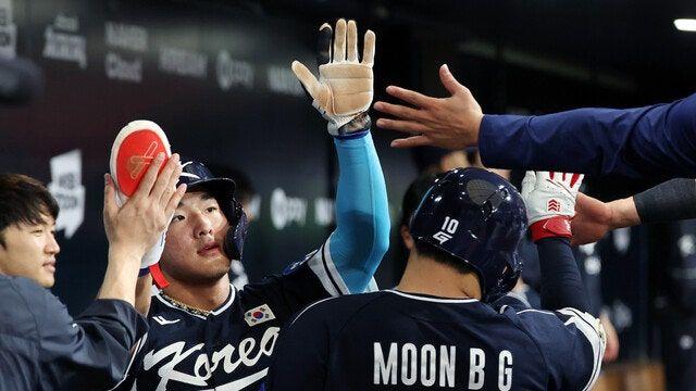 류지현호, 체코전 2연승 싹쓸이…타선 폭발·벌떼 야구 빛났다