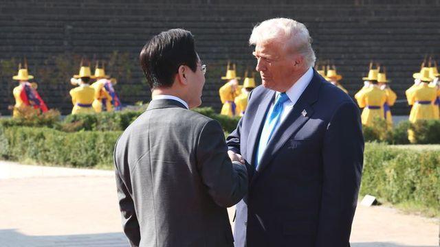 ‘미도착’ 외교 선물 보따리