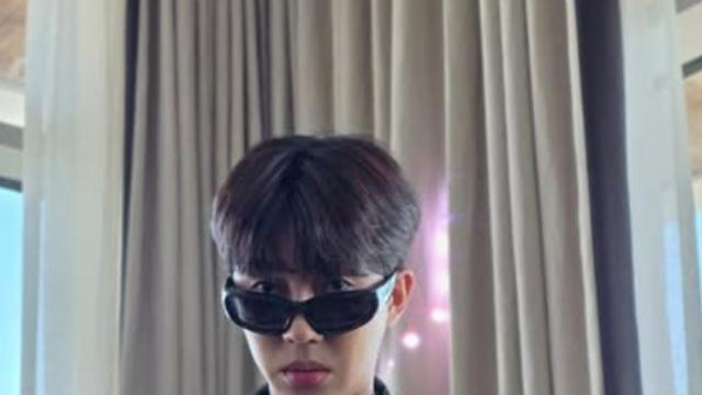 [IS하이컷] 임영웅, ‘올 화이트 룩’ 힙한 매력…반전 넘치는 스타일링