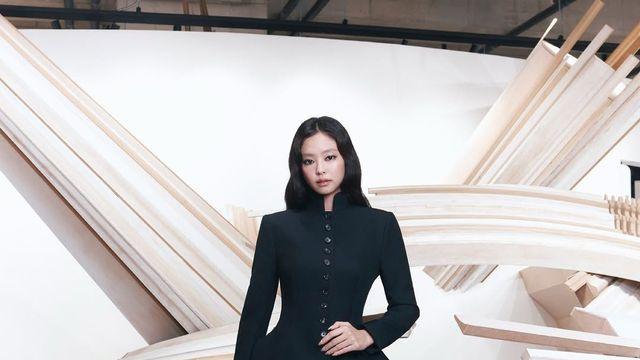 제니, 카리나, 장원영도 빠진 블랙의 매력!