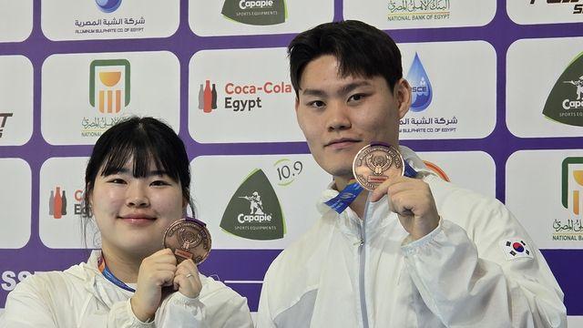 오예진-홍수현, 세계선수권대회 공기권총 혼성 동메달 획득