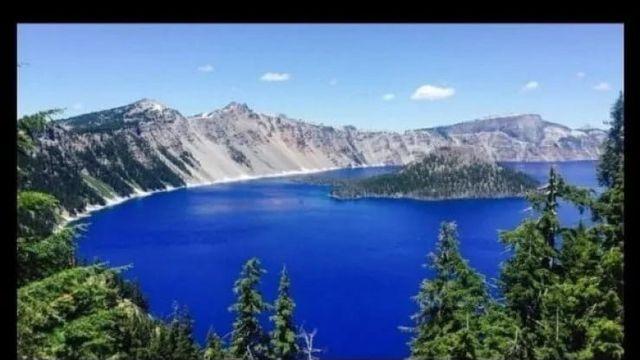 미국 오리건주 호수에 있는 명물