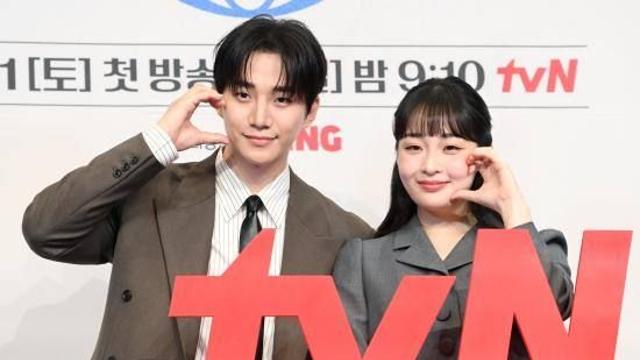 키스한 이준호♥김민하, 겹경사…드라마 평판 1위+최고 시청률 9.4% 기록세운 '태풍상사'