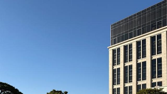 ‘박현호♥’ 은가은, 럭셔리 태교 여행 중 반짝이는 ‘D라인’ [AI 포토컷]