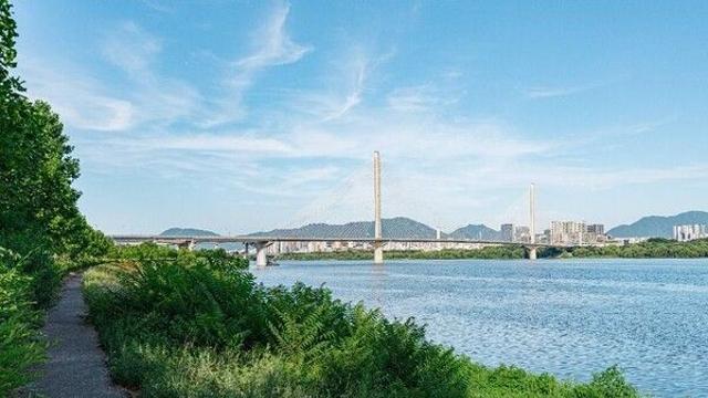 구리 가볼 만한 곳, 자연과 문화, 미식이 어우러진 가을날의 발걸음