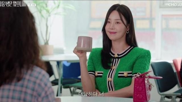 한지혜, 김희선 속 뒤집개로 첫 등장…집주인과 세입자로 만났다 (다음생은)